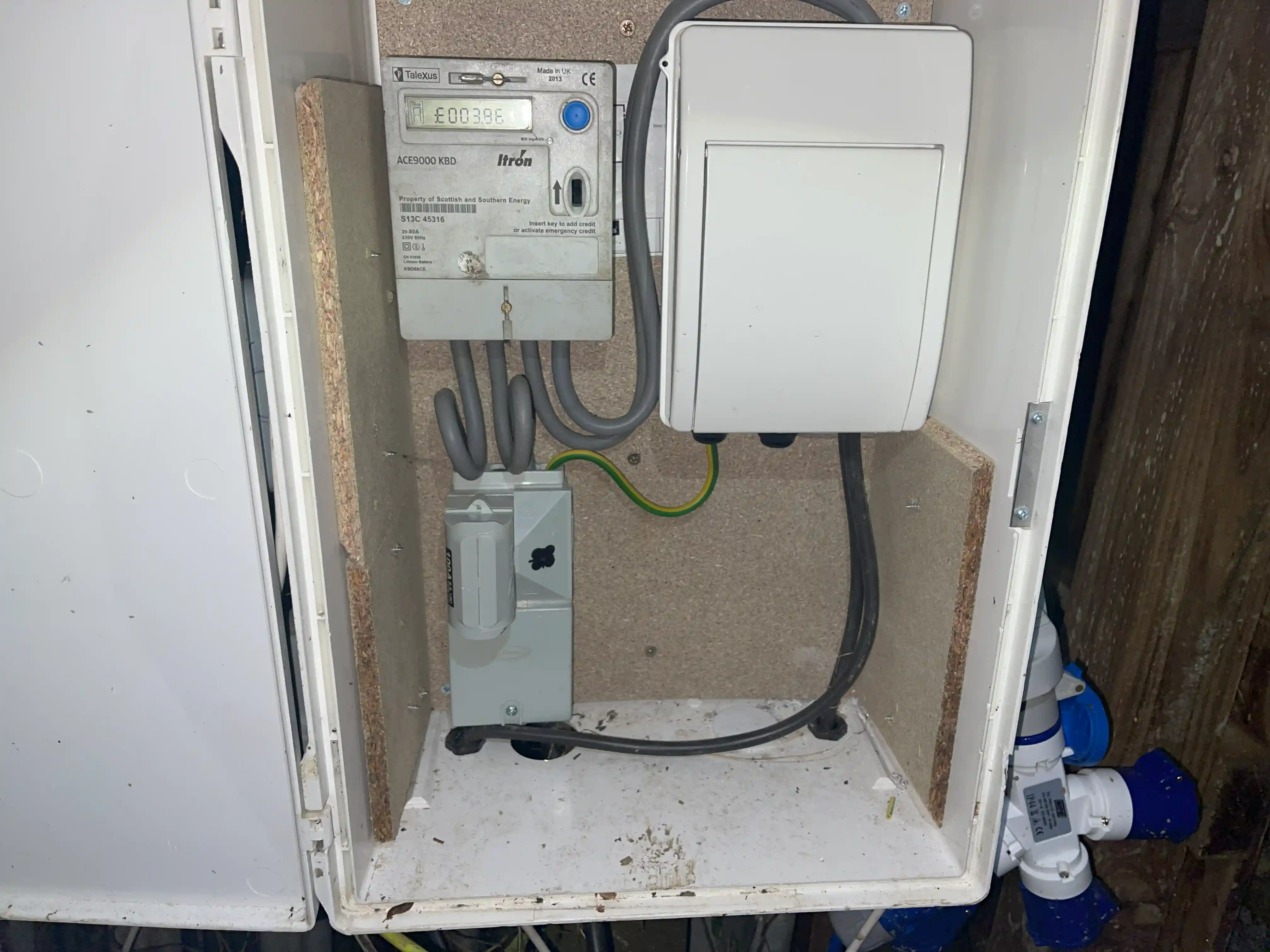 24 Hours Emergency Electrician near Berkhamsted